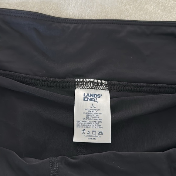 Lands' End Black Swim Skirt Tiered - Picture 2 of 8